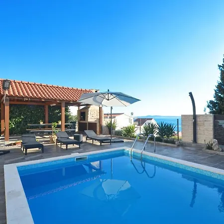 Stunning View With Pool Lejlighed *