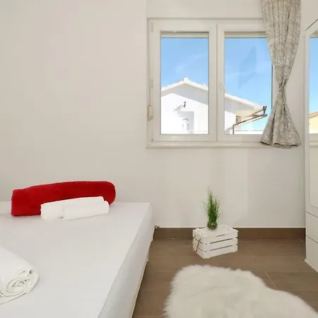 Stunning View With Pool Lejlighed *