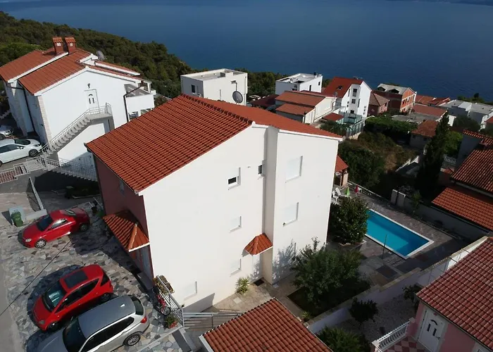 Apartmán Stunning View With Pool *