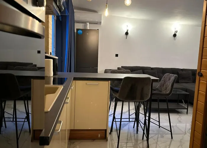 Stunning View With Pool Apartmán *