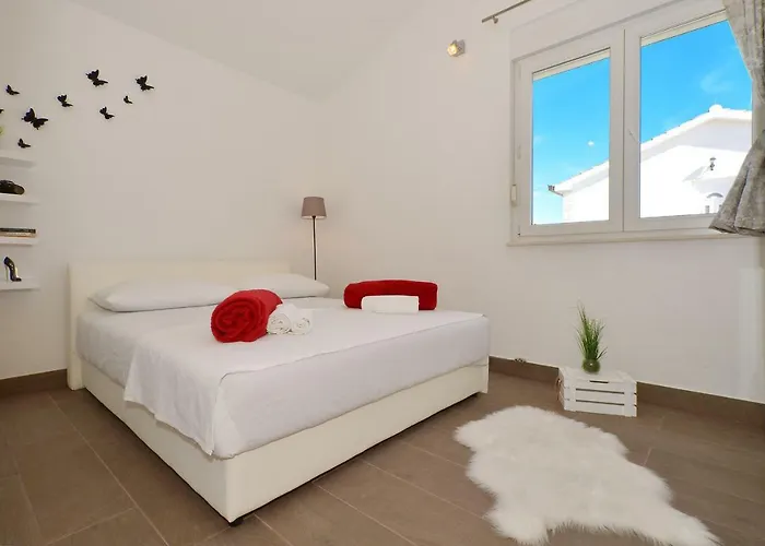 Apartmán Stunning View With Pool Trogir