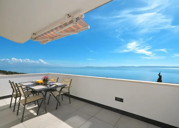 Stunning View With Pool * تروغير